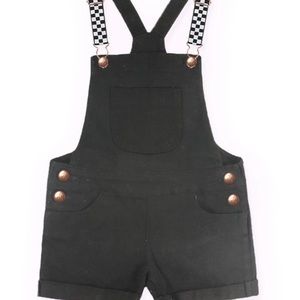 Overall shorts